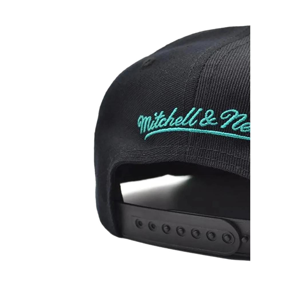 Кепка Vancouver Grizzlies Hardwood Script 2.0 из коллаборации с NBA 2
