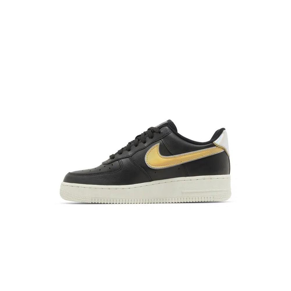 Кроссовки Nike Wmns Air Force 1 Low «Metallic Platinum» 3