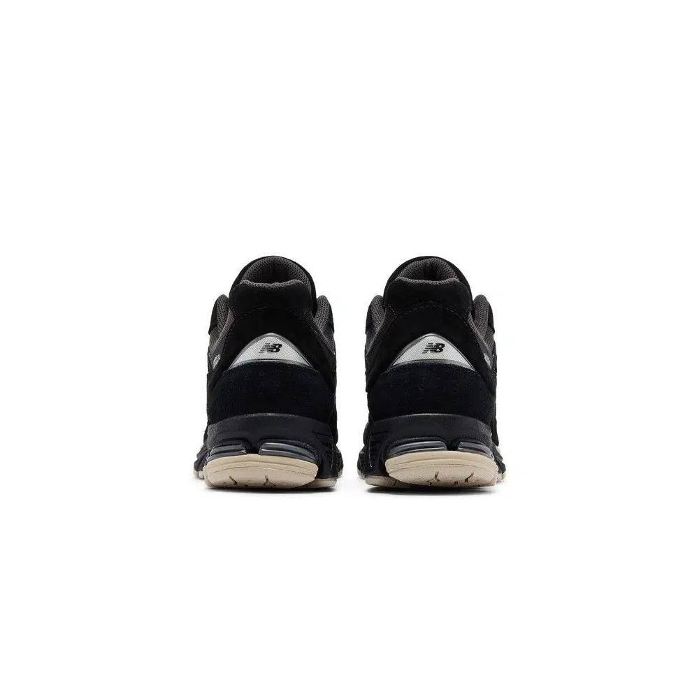 Образ жизни Бег New Balance 2002R 'Black Silver' 6