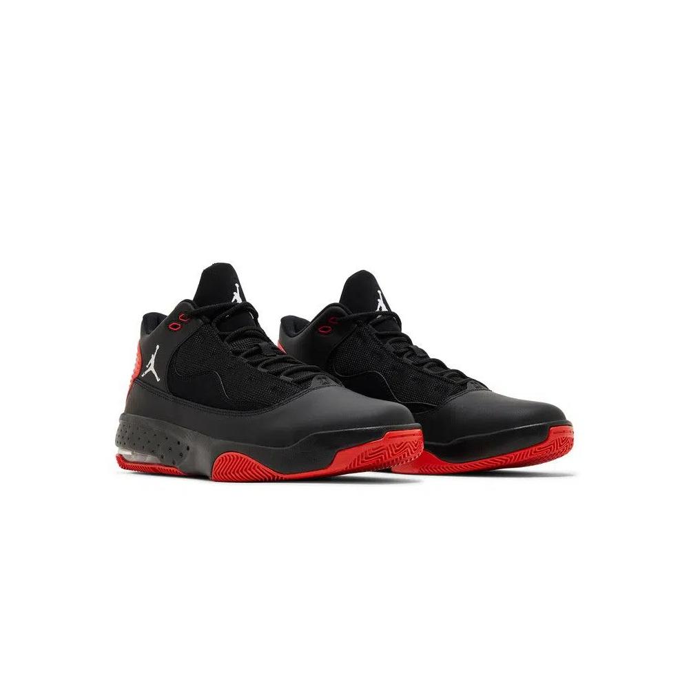 Кроссовки Air Jordan Max Aura 2 'Bred' 8
