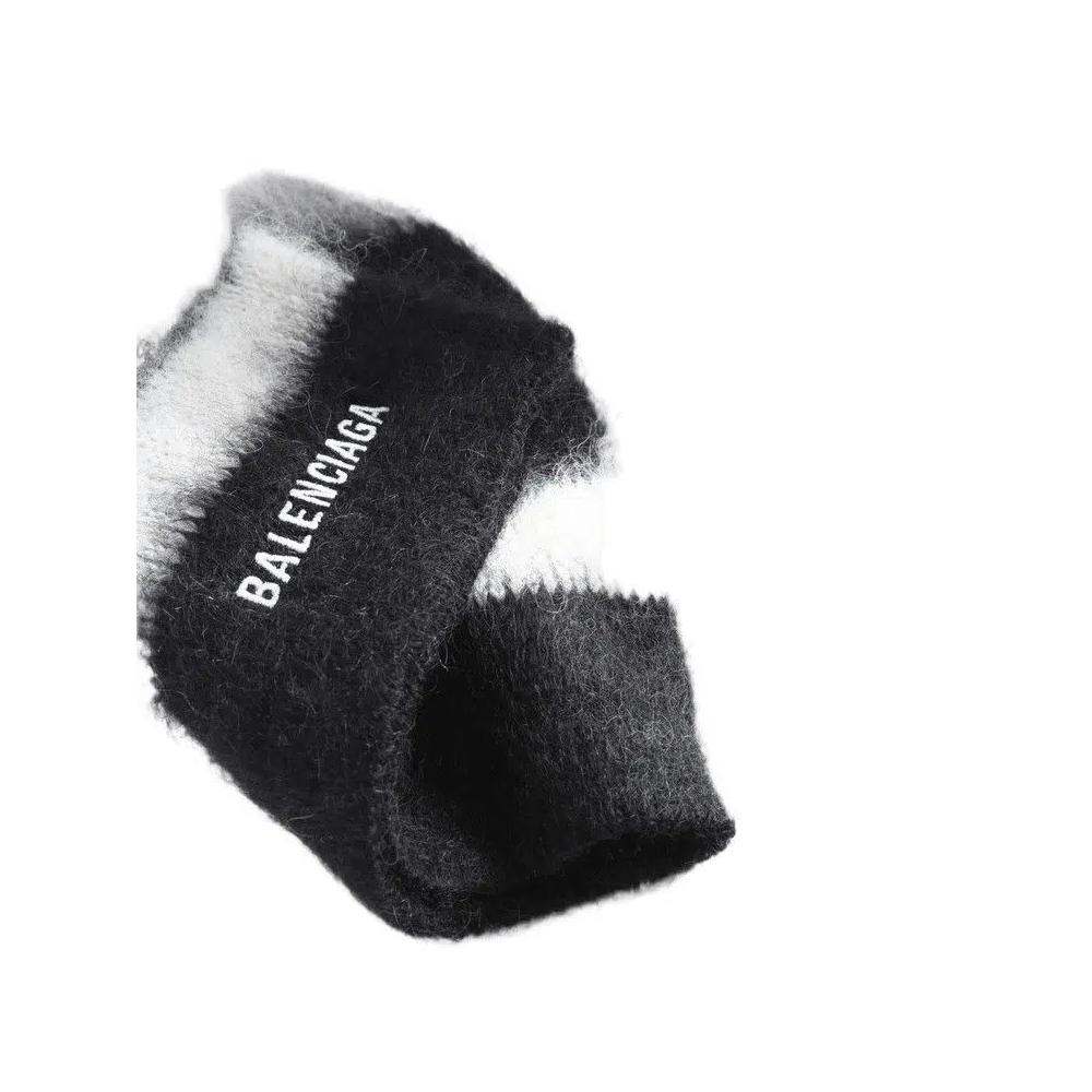 Бини Balenciaga Stripes Beanie Hats 'Black/White/Grey' 3