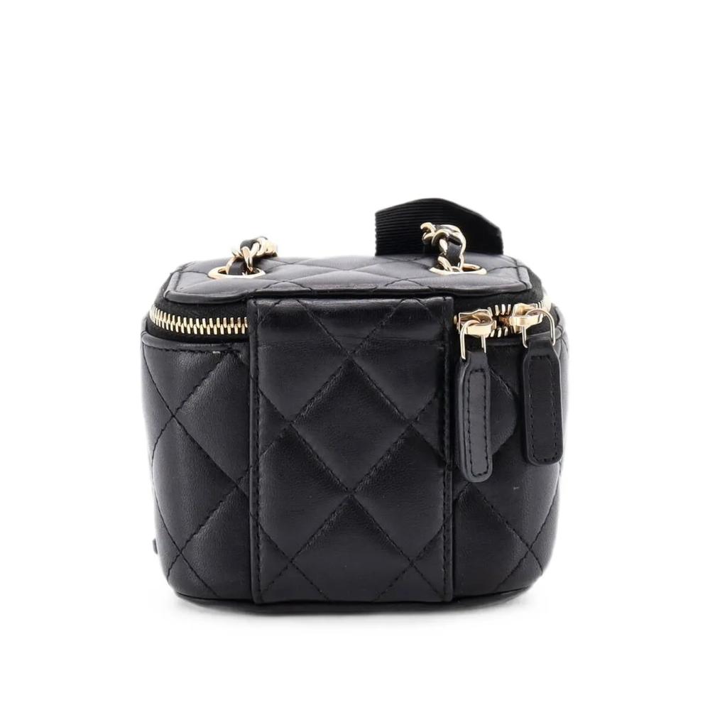 Стеганая мини-сумка через плечо Camellia Bow Vanity Case с цепочкой 2