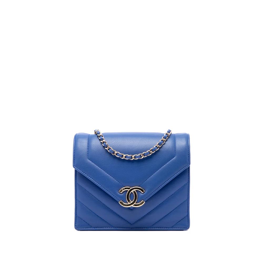 Маленькая сумка через плечо CC Chevron Calfskin Envelope Flap (2019 год) 1