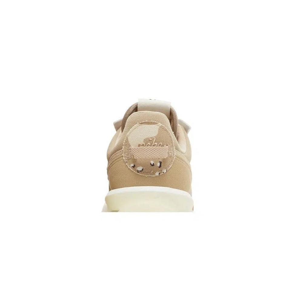 Кроссовки Nike Wmns Air Max Pre-Day SE 'Desert Camo' 7