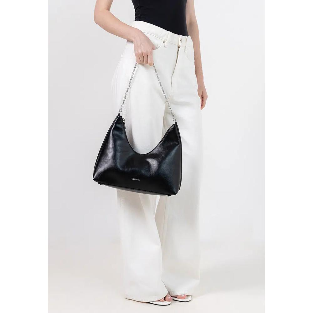 Сумка через плечо Emblem Distressed - Calvin Klein Accessories & Footwear 6