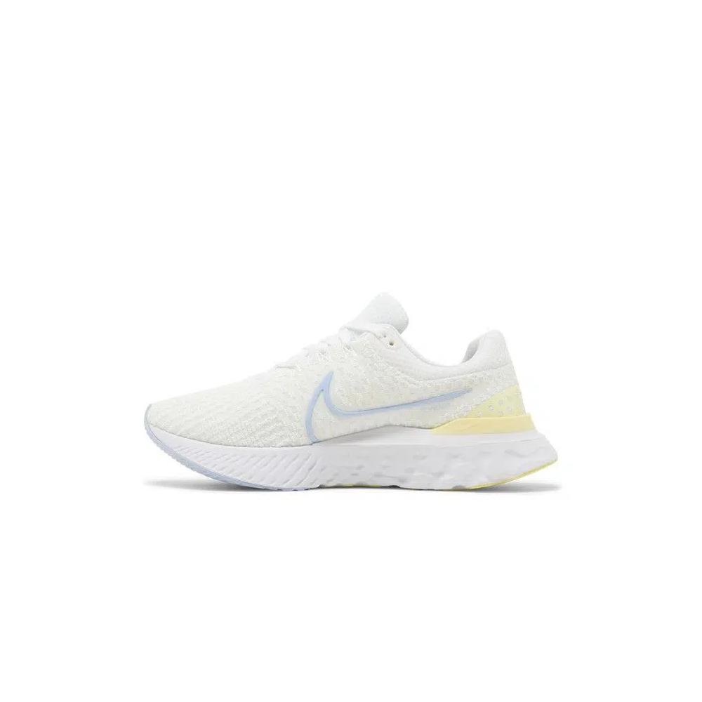 Кроссовки Nike Wmns React Infinity Run Flyknit 3 'White Light Marine' 3