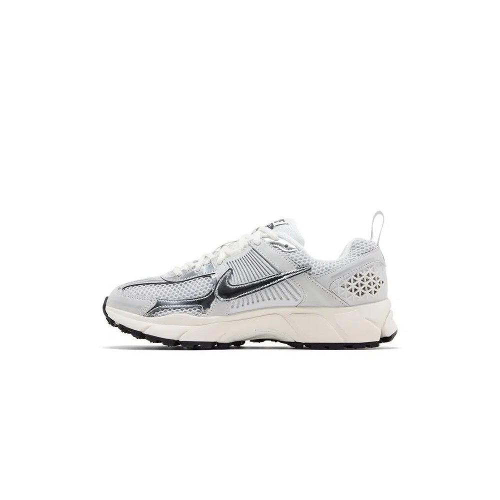 Кроссовки для бега Nike Vomero 5 GS 'Photon Dust Chrome' 3