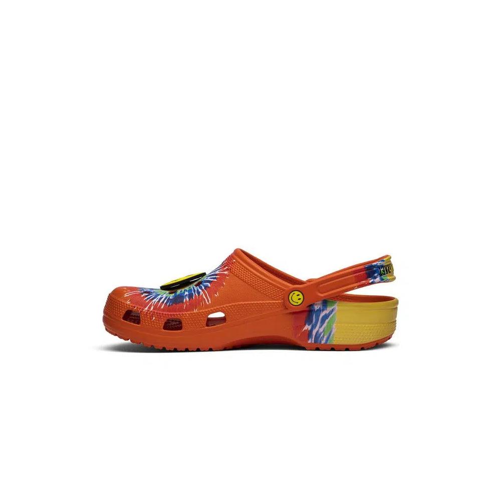 Кроссовки Chinatown Market x Crocs Clog 'Tie Dye Smiley' 3