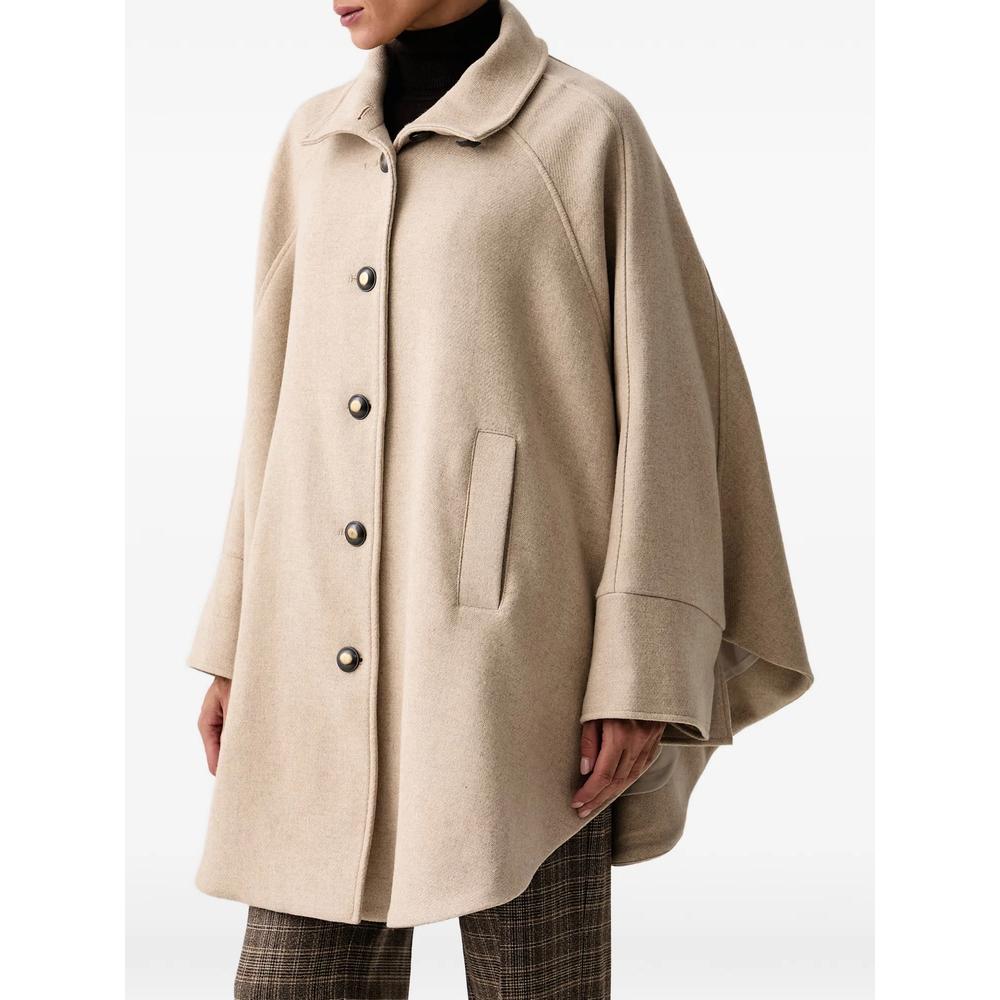 wool cloth cape with buttons 3