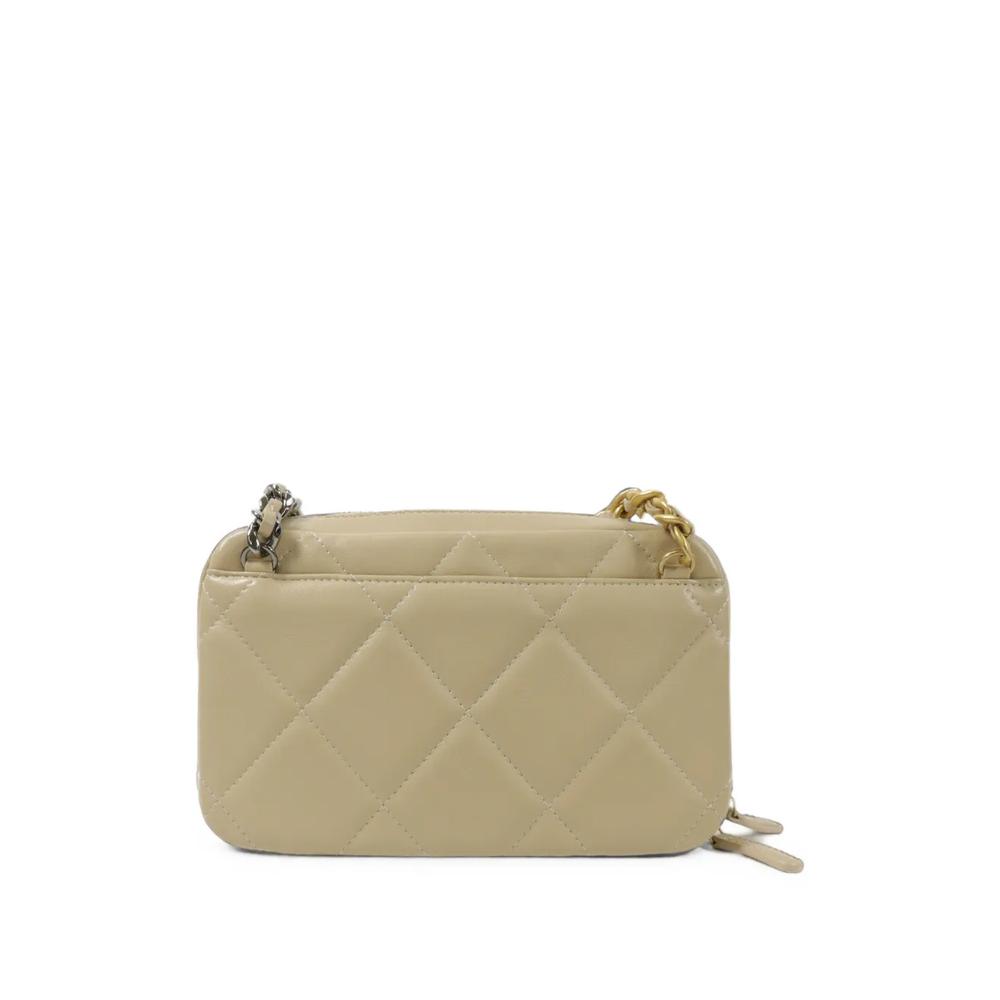 Стеганая сумка на плечо Chanel 19 2