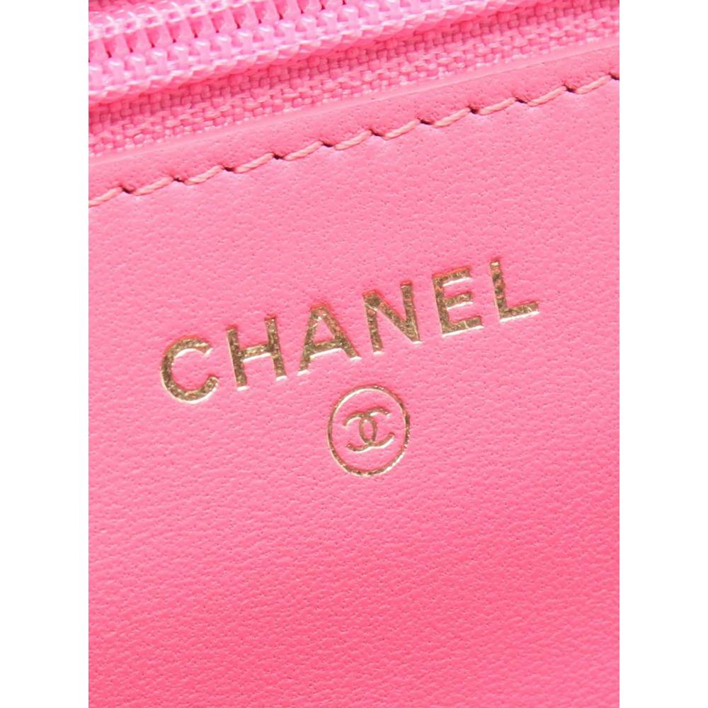 2019 CC Chevron Lambskin Wallet on Chain crossbody bag 2