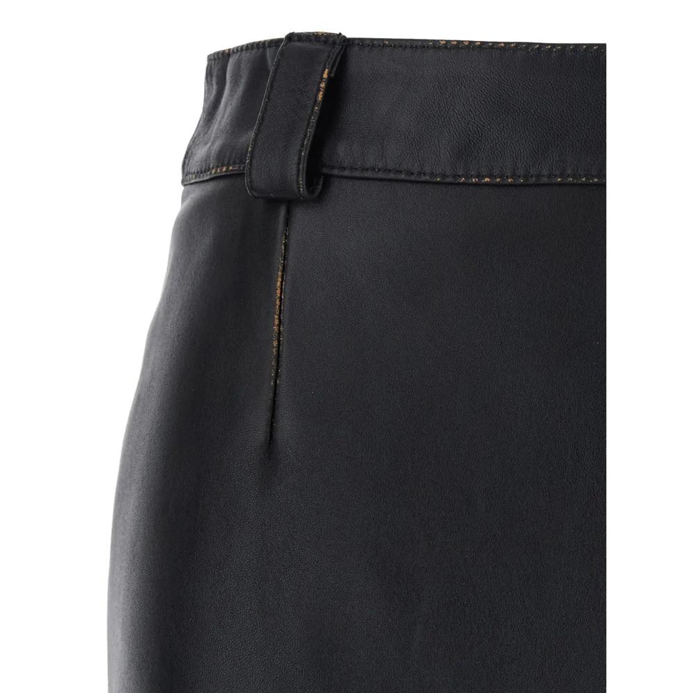 rear-slit leather skirt 3