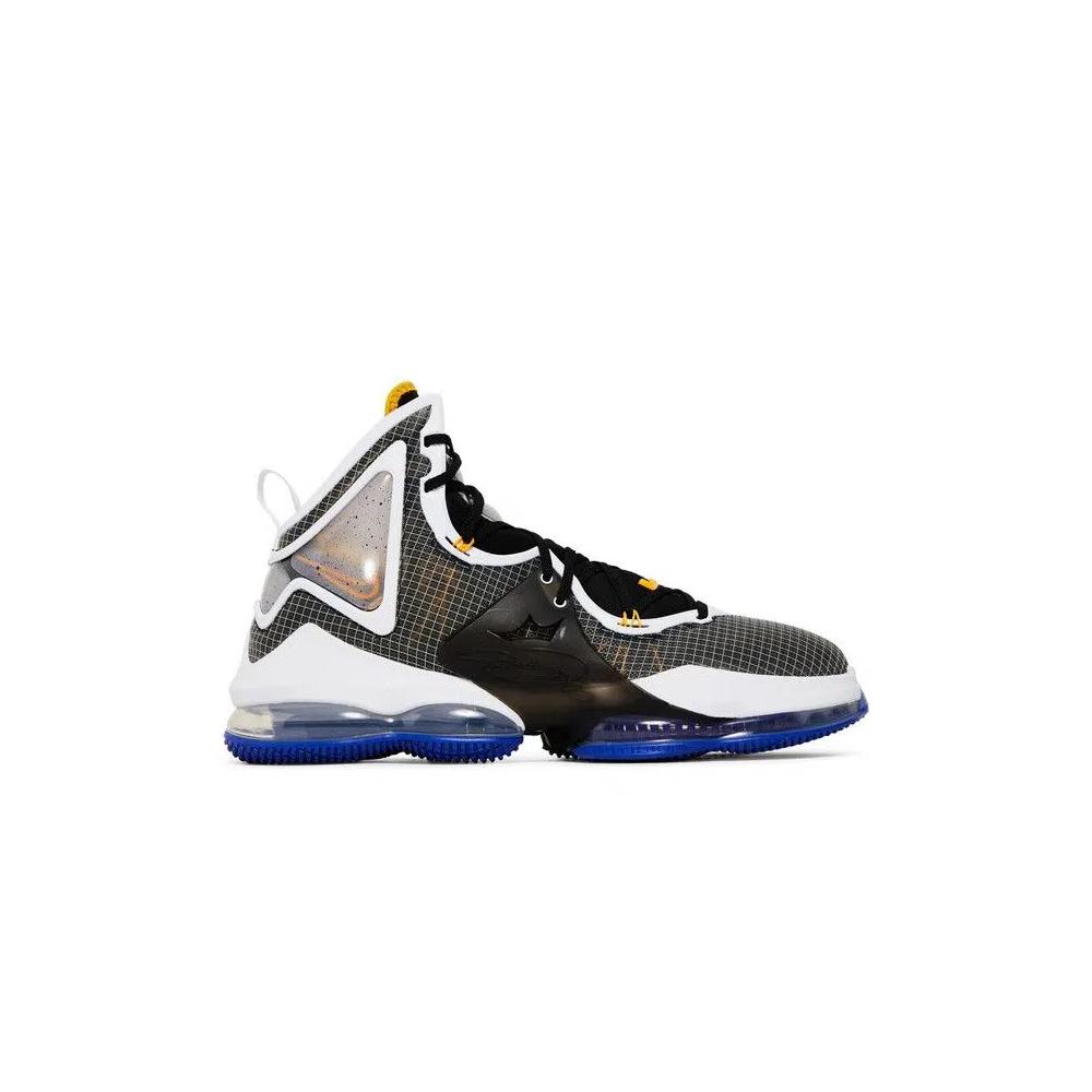 Кроссовки Nike LeBron 19 'Graduate' 1