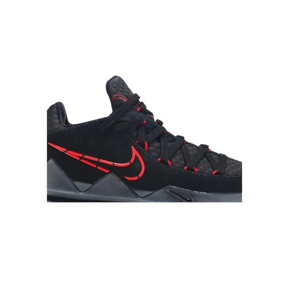 Кроссовки Nike LeBron 17 Low 'Bred' 2
