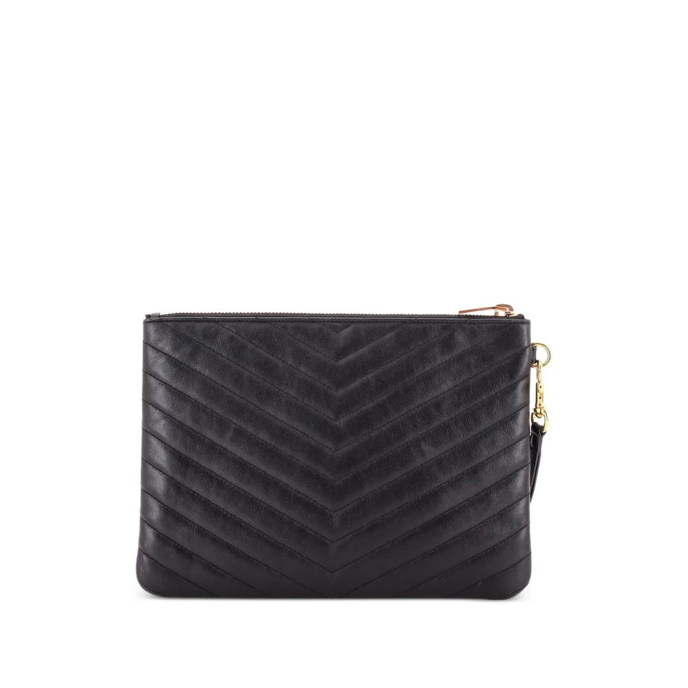 Маленький клатч Classic Monogram Wristlet Pouch Matelasse Chevron Leather 2