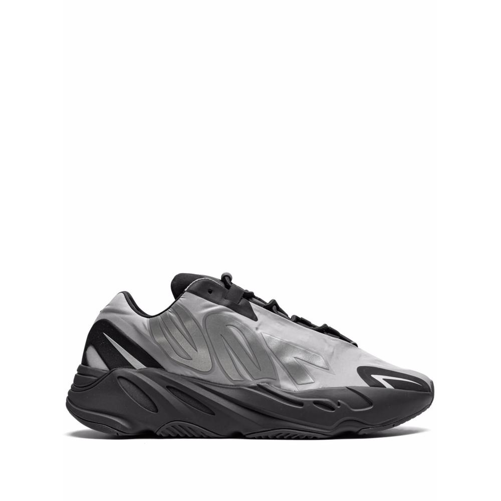 Кроссовки YEEZY 700 MNVN Metallic 1