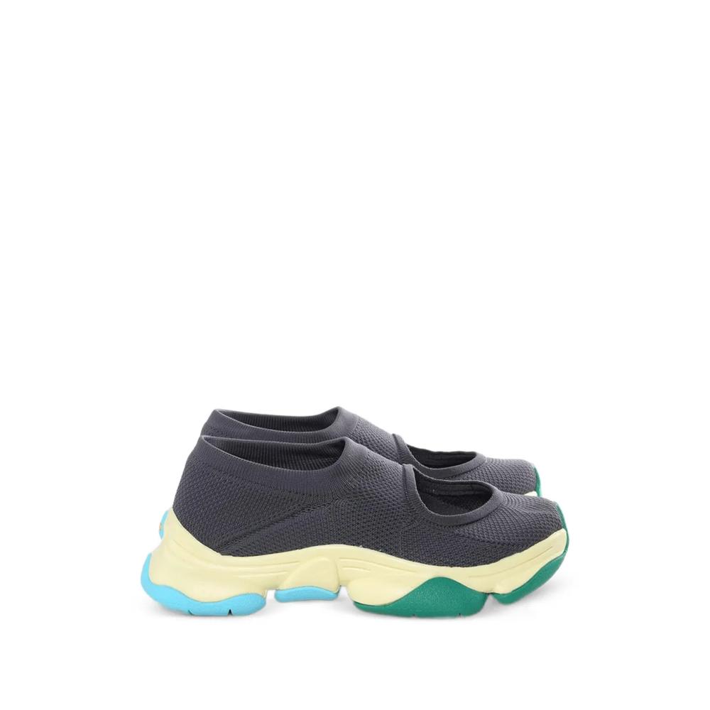 Кроссовки Karst Finch из коллаборации с Issey Miyake 1