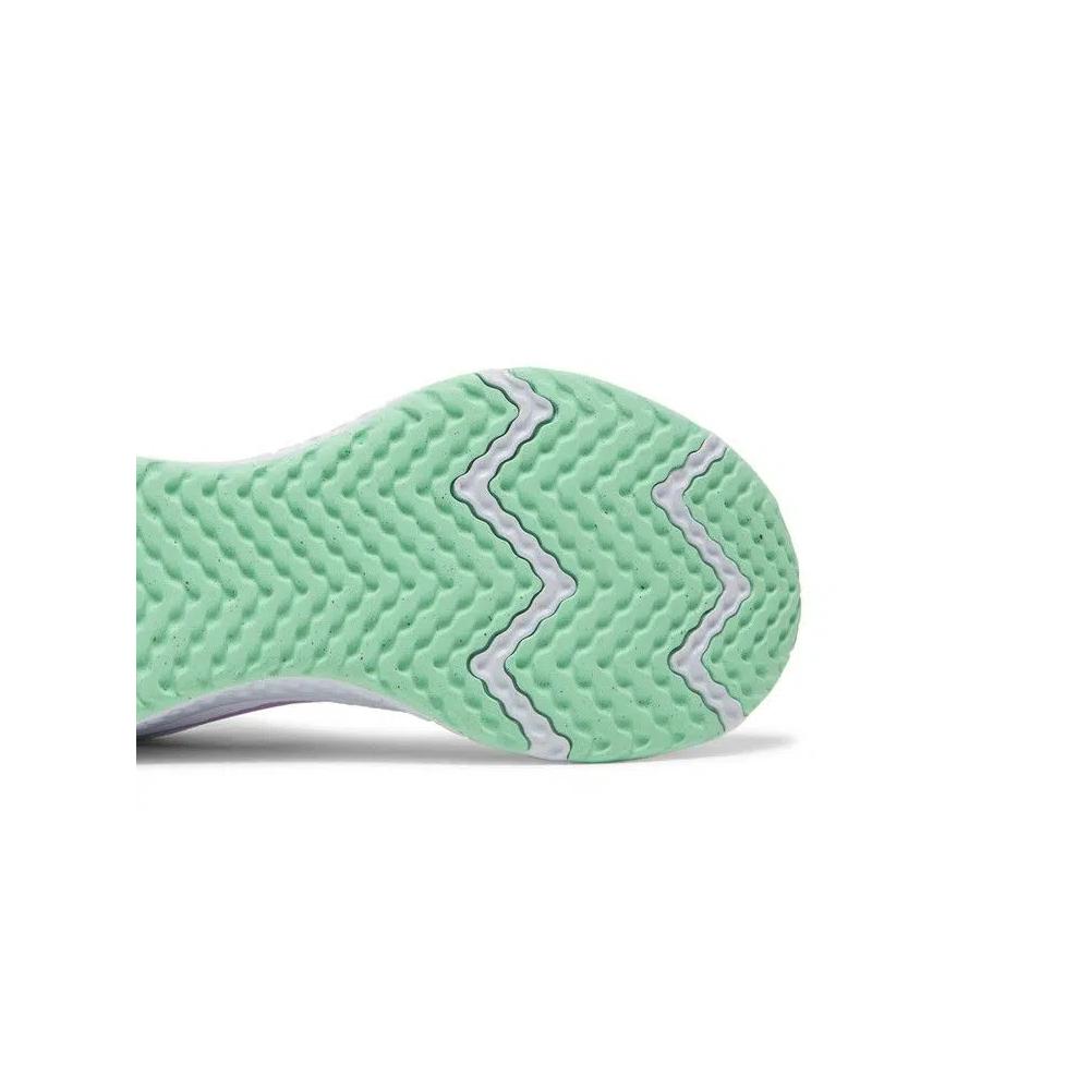 Кроссовки Nike Wmns Revolution 5 'White Green Glow Violet' 5