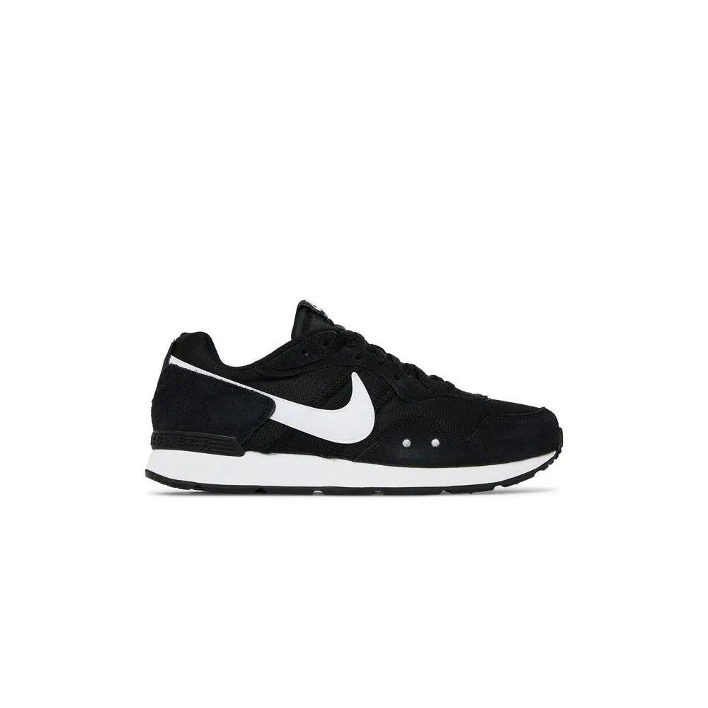 Ботинки Nike Venture Runner Wide 'Black White' 1