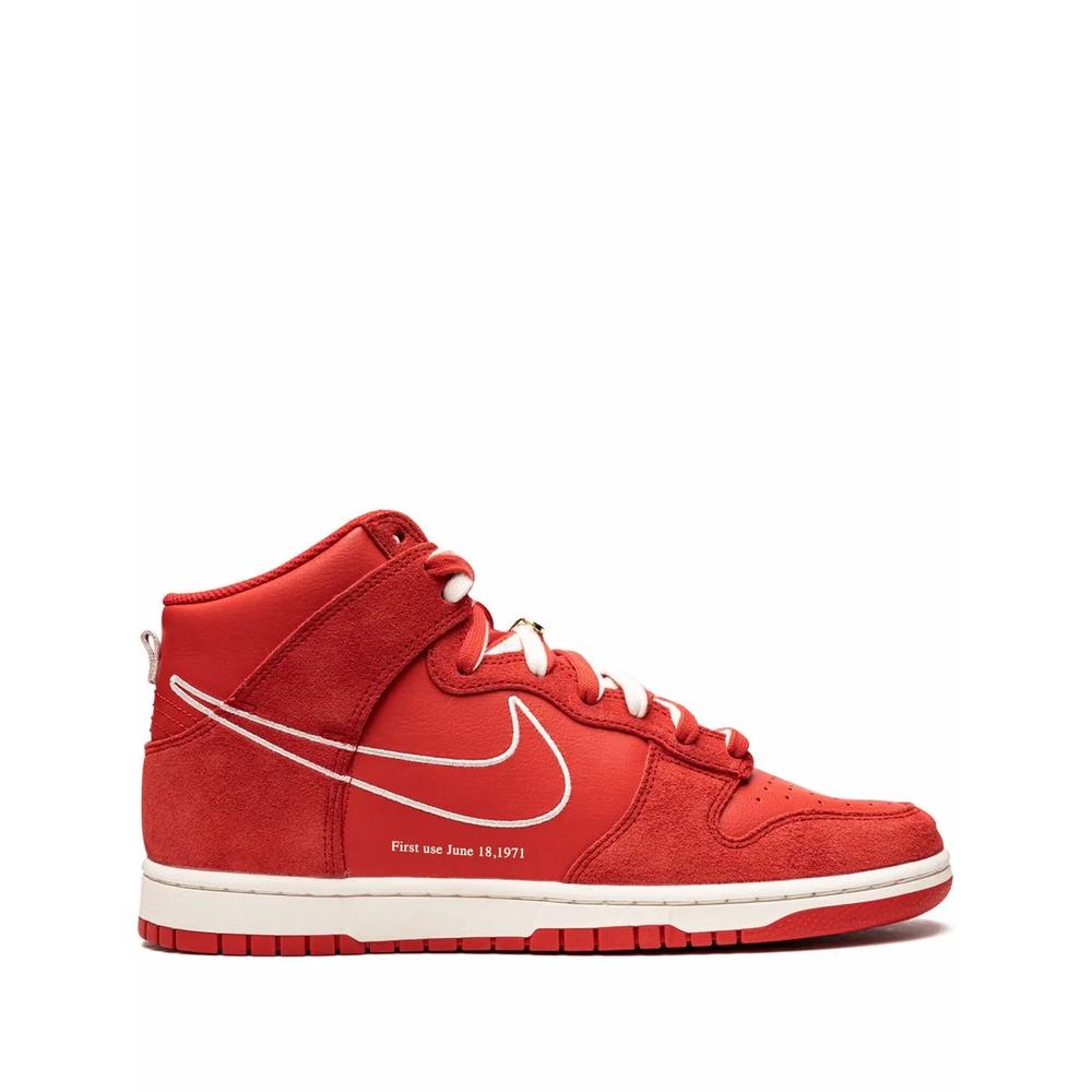 Кроссовки Dunk High SE 1