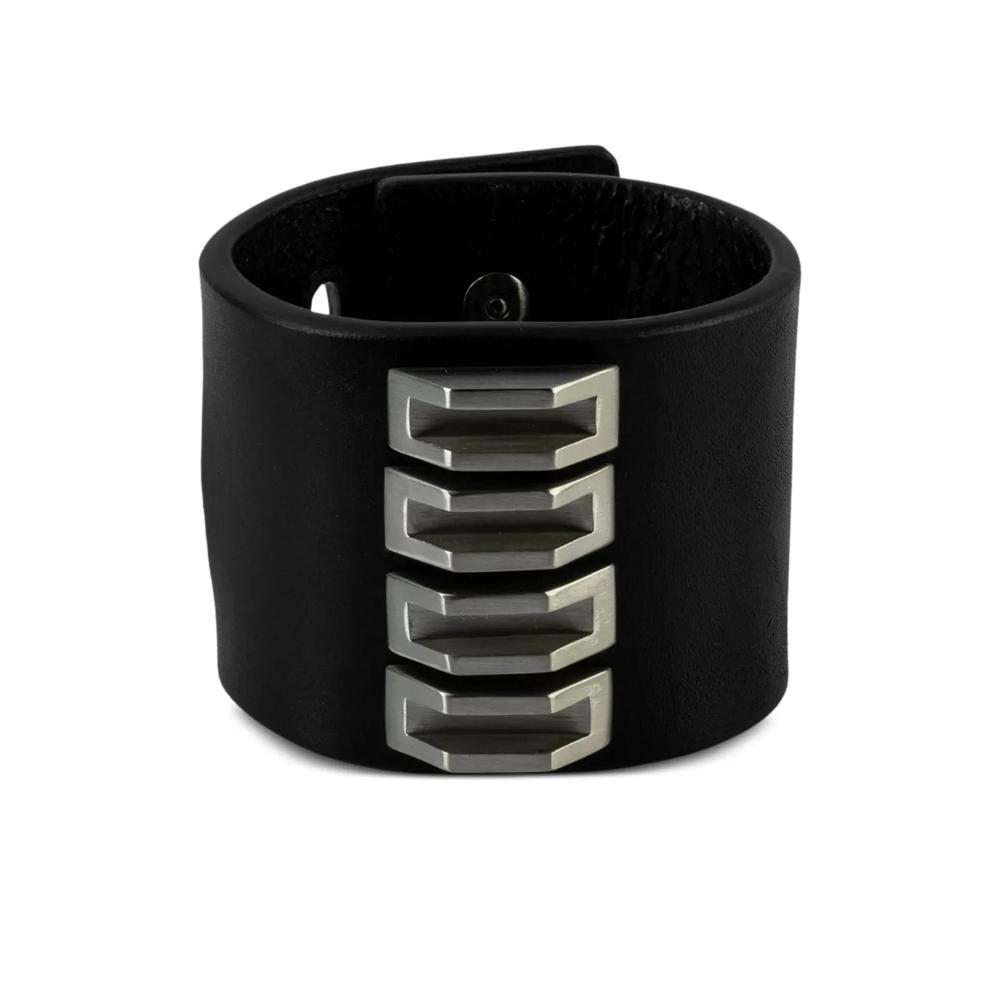 Браслет Restraint Charm 1