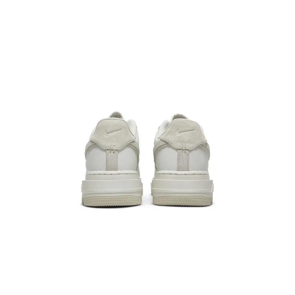 Кроссовки Nike Air Force 1 Luxe 'Triple White' 6