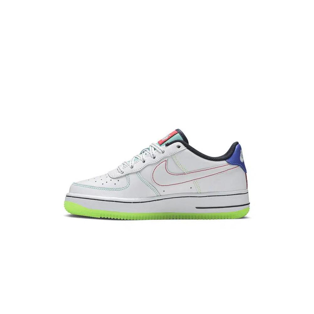 Кроссовки Nike Air Force 1 Low BG 'Outside the Lines' 3