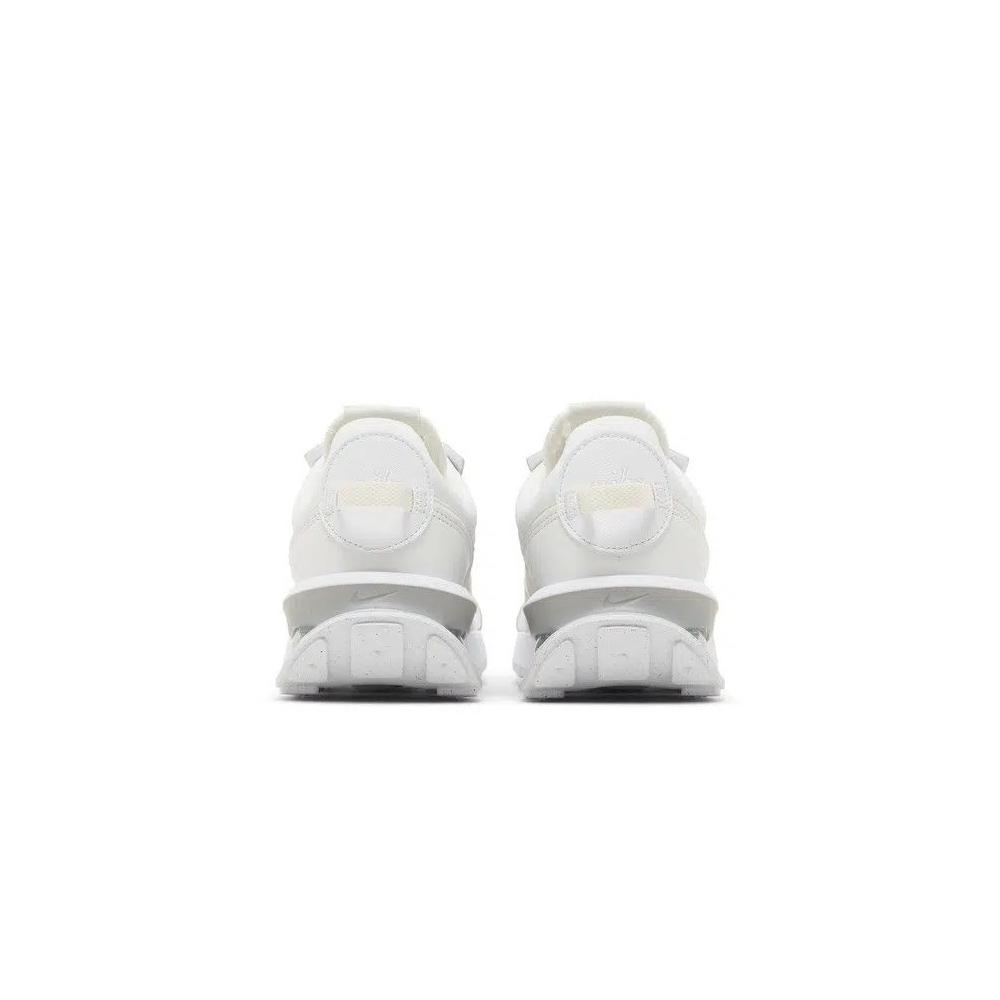 Лайфстайл Nike Wmns Air Max Pre-Day 'White Phantom' 6