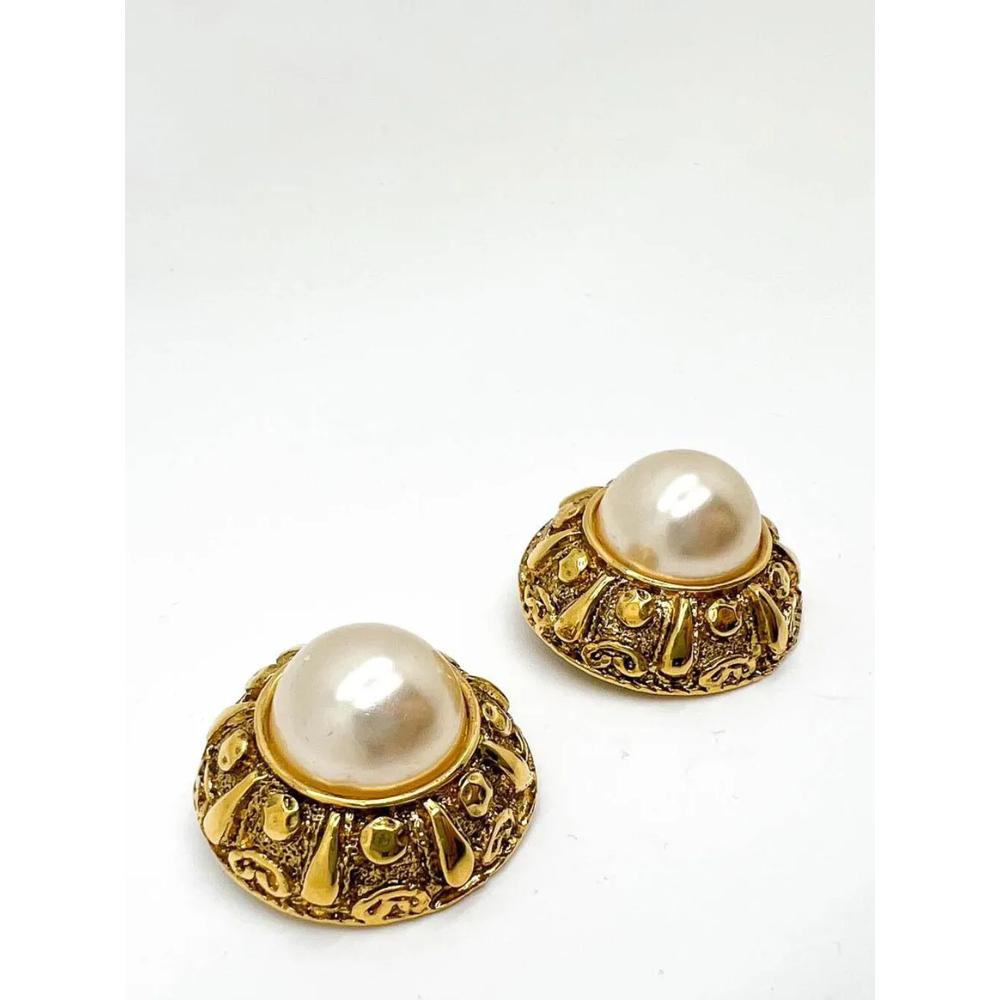 Vintage French Couture Etruscan galleried half pearl earrings 1980s 2