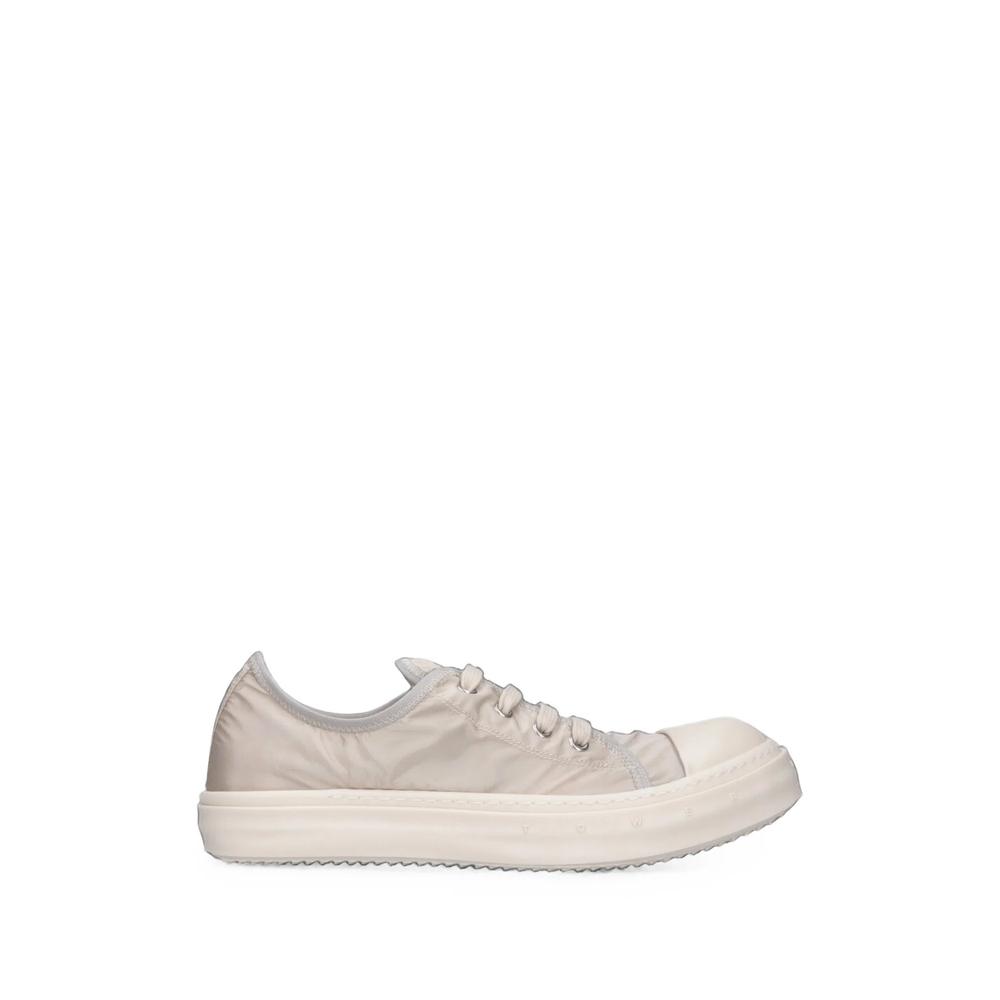 low-top sneakers 1