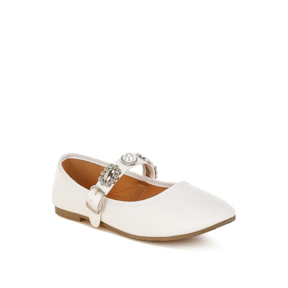 Charms Embellished Flat Mary Janes в белом цвете 2