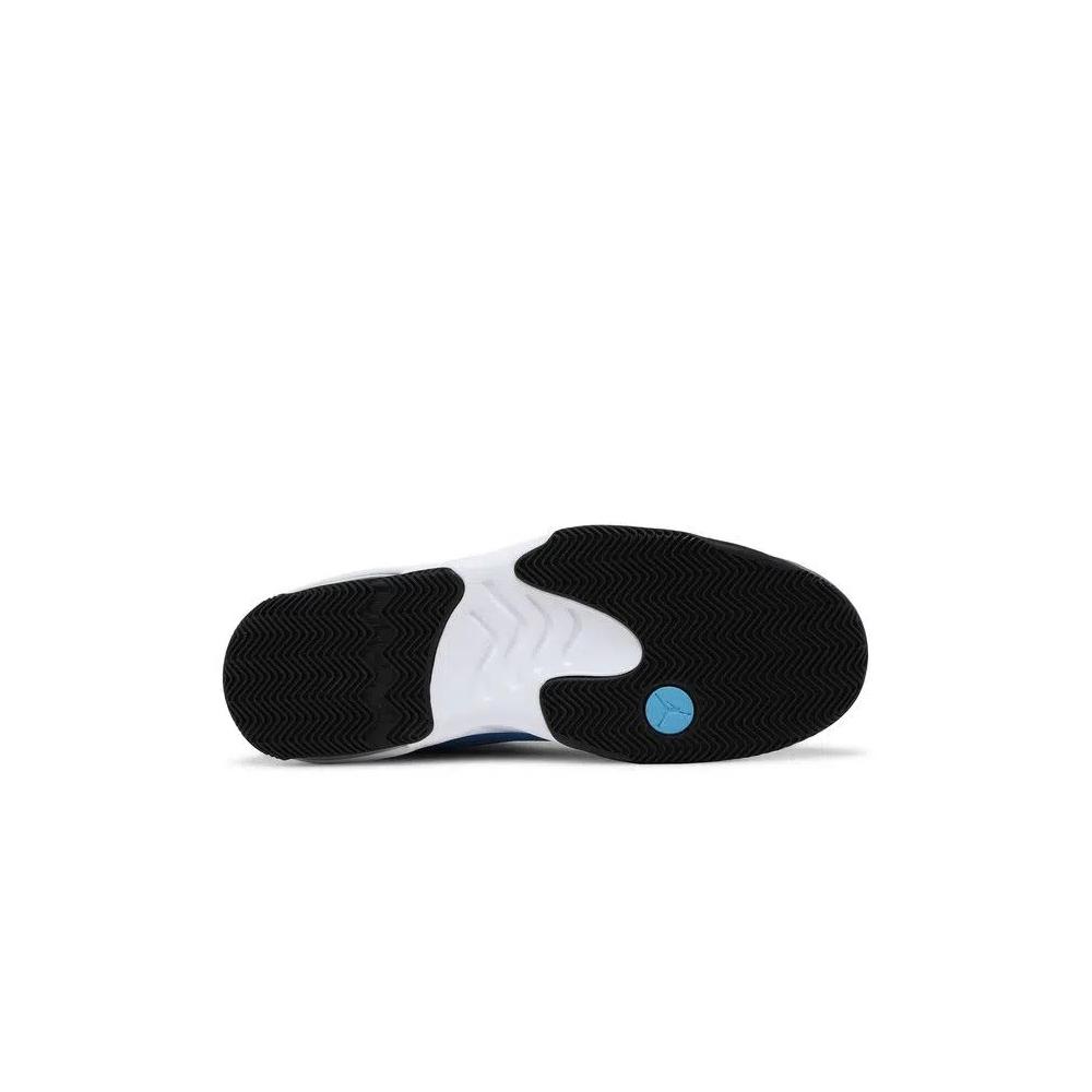 Кроссовки Air Jordan Max Aura 2 'Black University Blue' 4