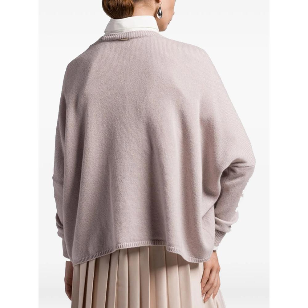 V-neck sweater 3