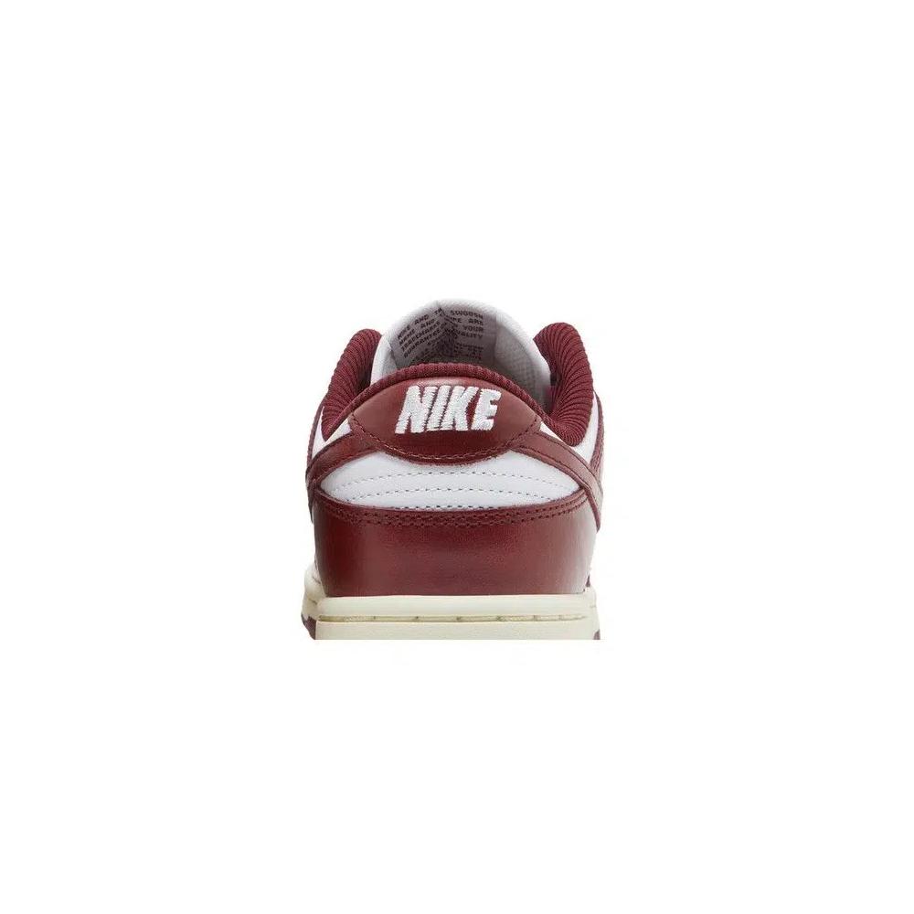 Кроссовки Nike Wmns Dunk Low Premium 'Vintage Red' 7