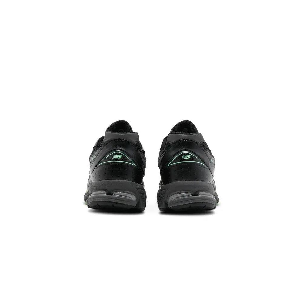Кроссовки New Balance 2002R 'Black Powder Green' 6