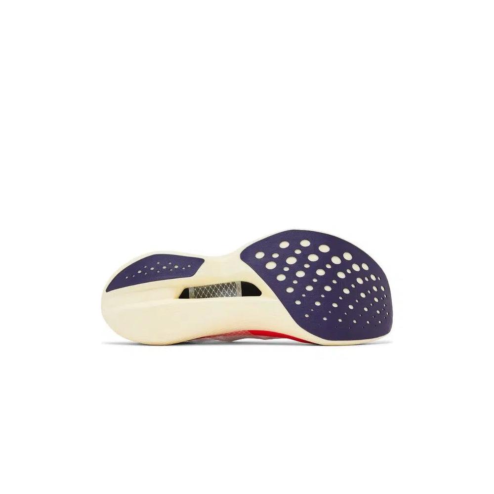 Кроссовки Saucony Endorphin Elite 'White ViZiRed' 4