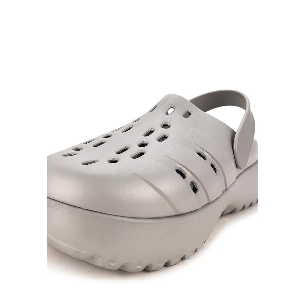 Adilette Сабо на платформе 6