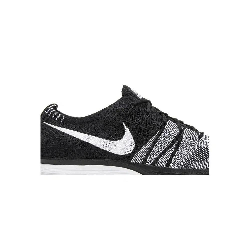 Кроссовки Nike Flyknit Trainer 2018 'Oreo' 2