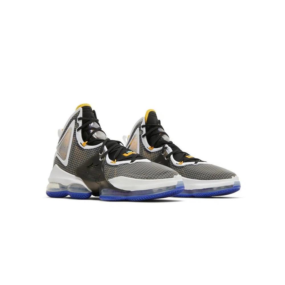 Кроссовки Nike LeBron 19 EP 'Graduate' 8