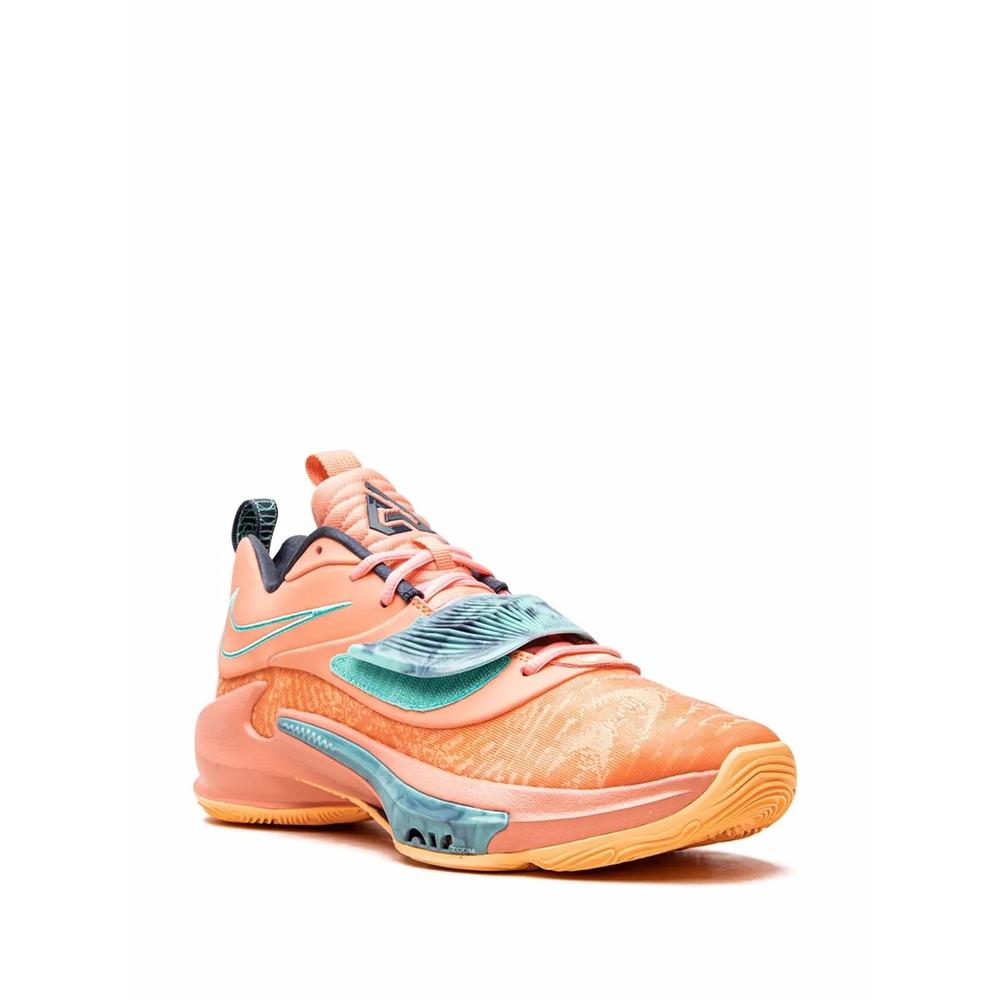 Кроссовки Zoom Freak 3 2