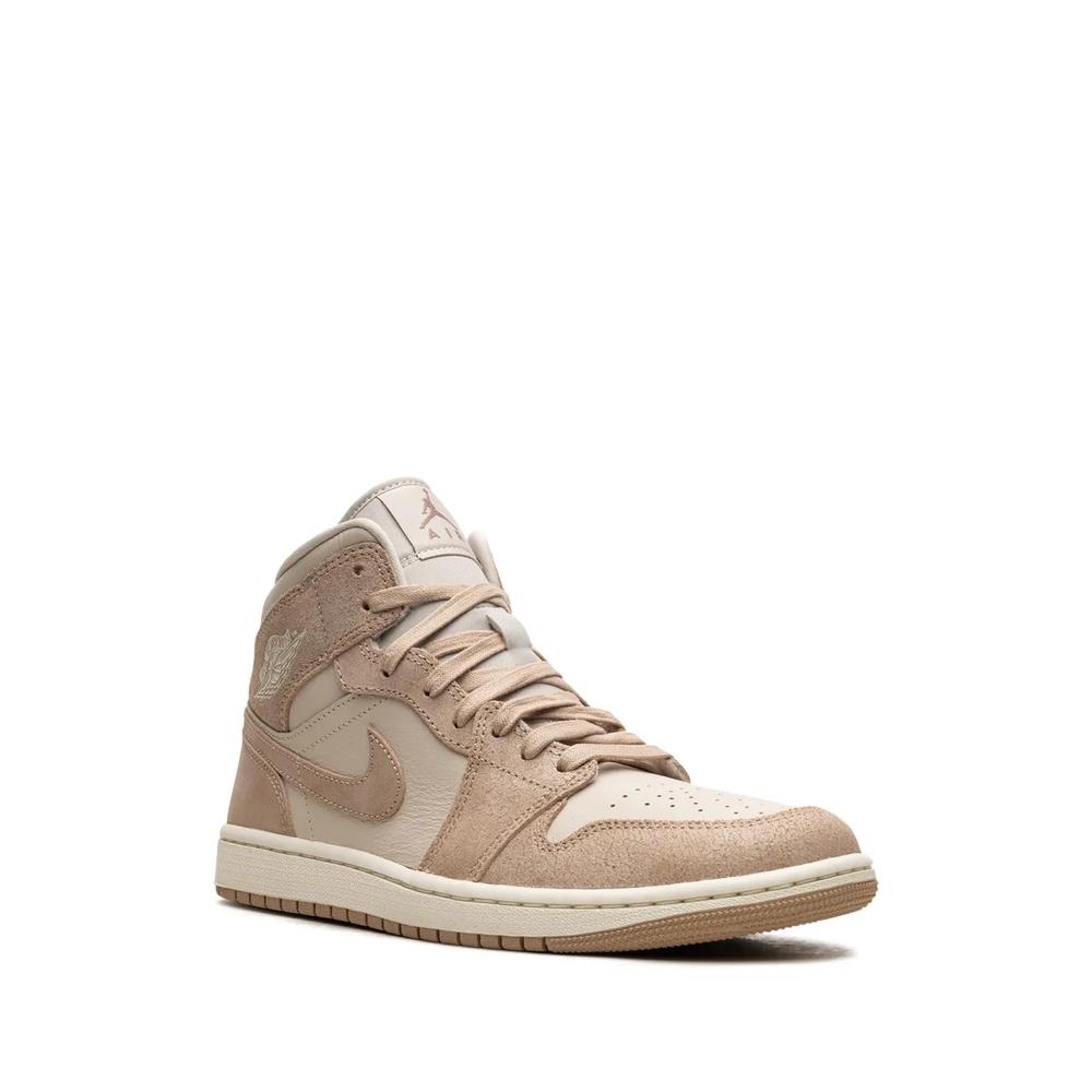 Кроссовки Air Jordan 1 Mid SE 'Legend Light Brown' 2