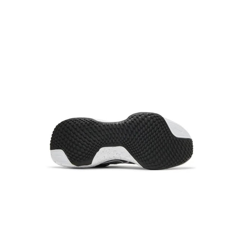 Кроссовки Nike ZoomX Invincible Run Flyknit 'Black White' 4