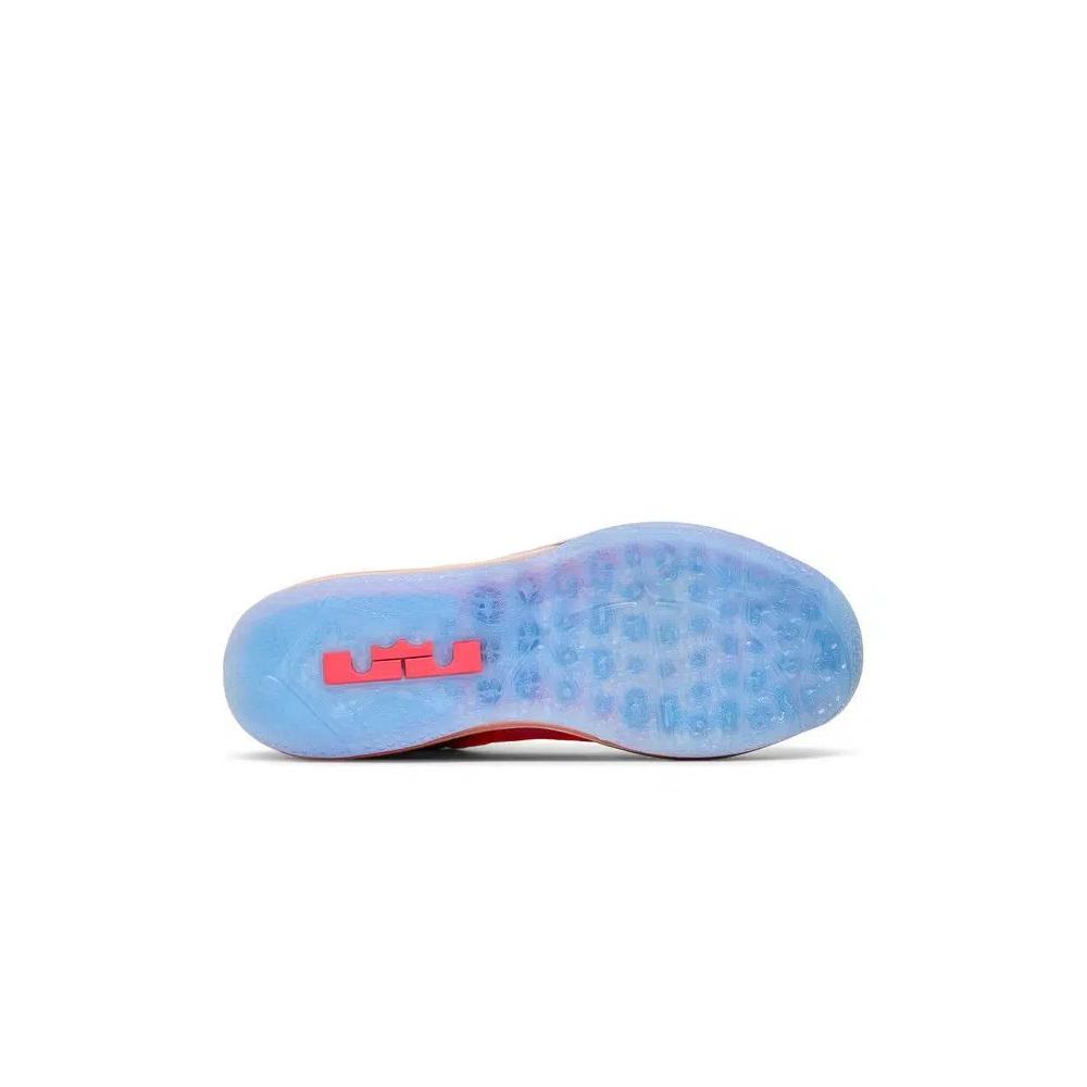 Кроссовки Nike LeBron 11 Low 'Maison Collection' 4