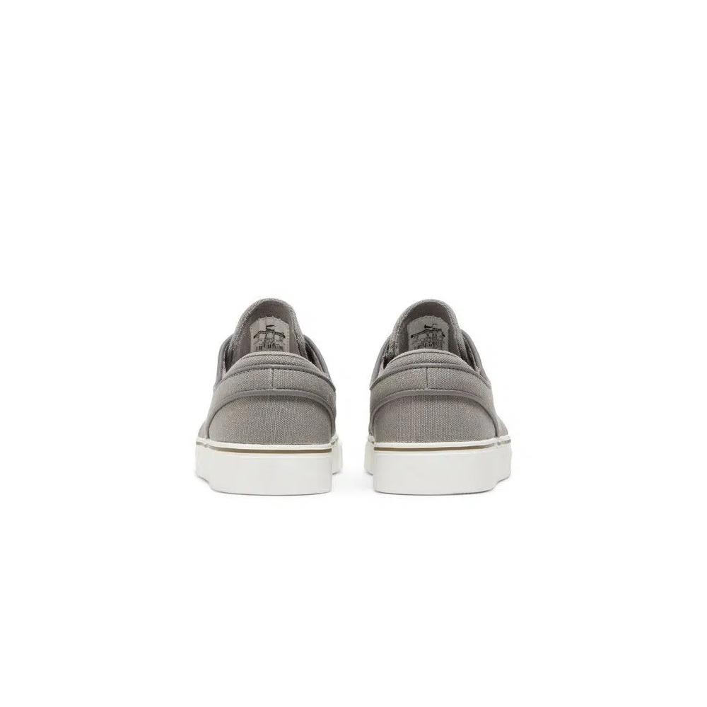 Кроссовки Nike Zoom Stefan Janoski Cnvs 6