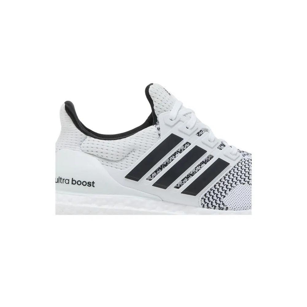 Кроссовки для бега adidas UltraBoost 1.0 'White Black' 2