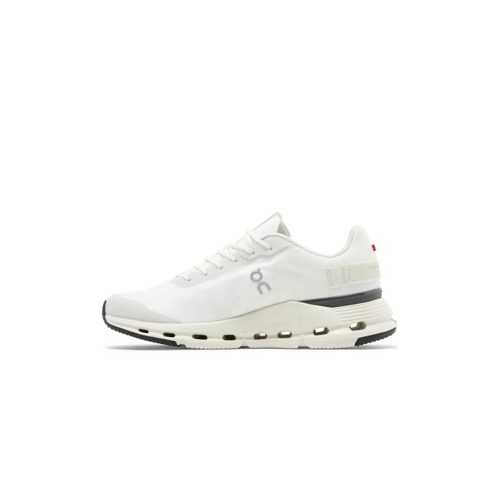 Женские кроссовки для бега Performance Running ON Wmns Cloudnova Form 'White Eclipse' 3