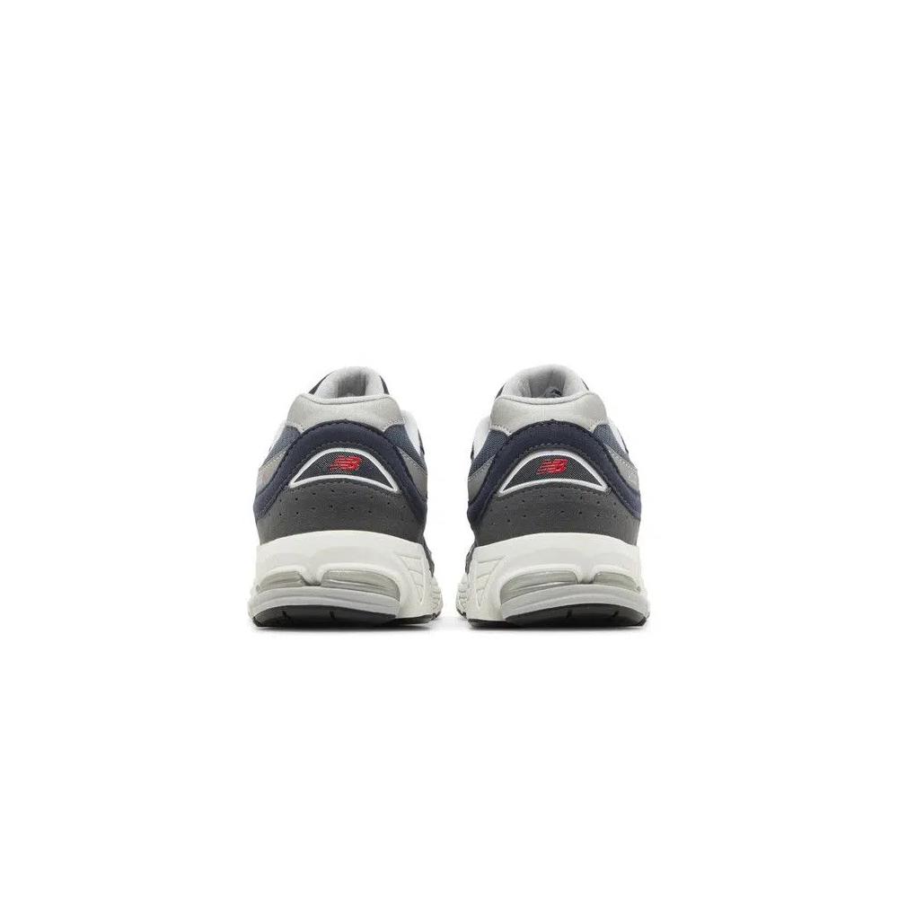Кроссовки New Balance 2002R Big Kid Wide 'Eclipse Silver Metallic' 6