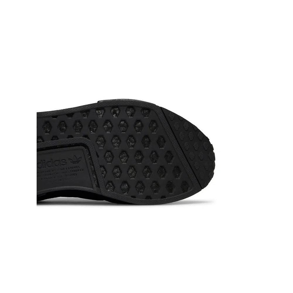 Кроссовки Adidas NMD_R1 'Quilted Black' 5