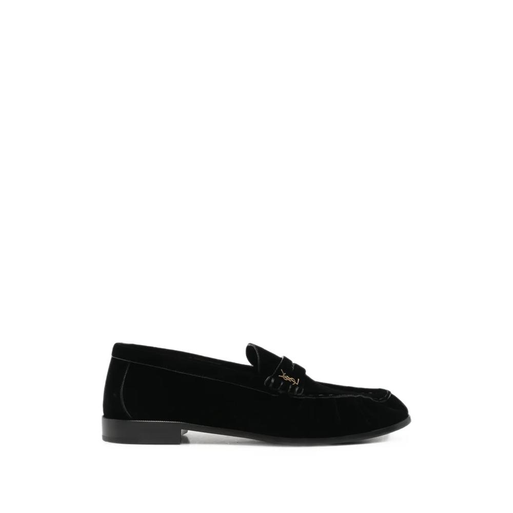 velvet logo-plaque loafers 1
