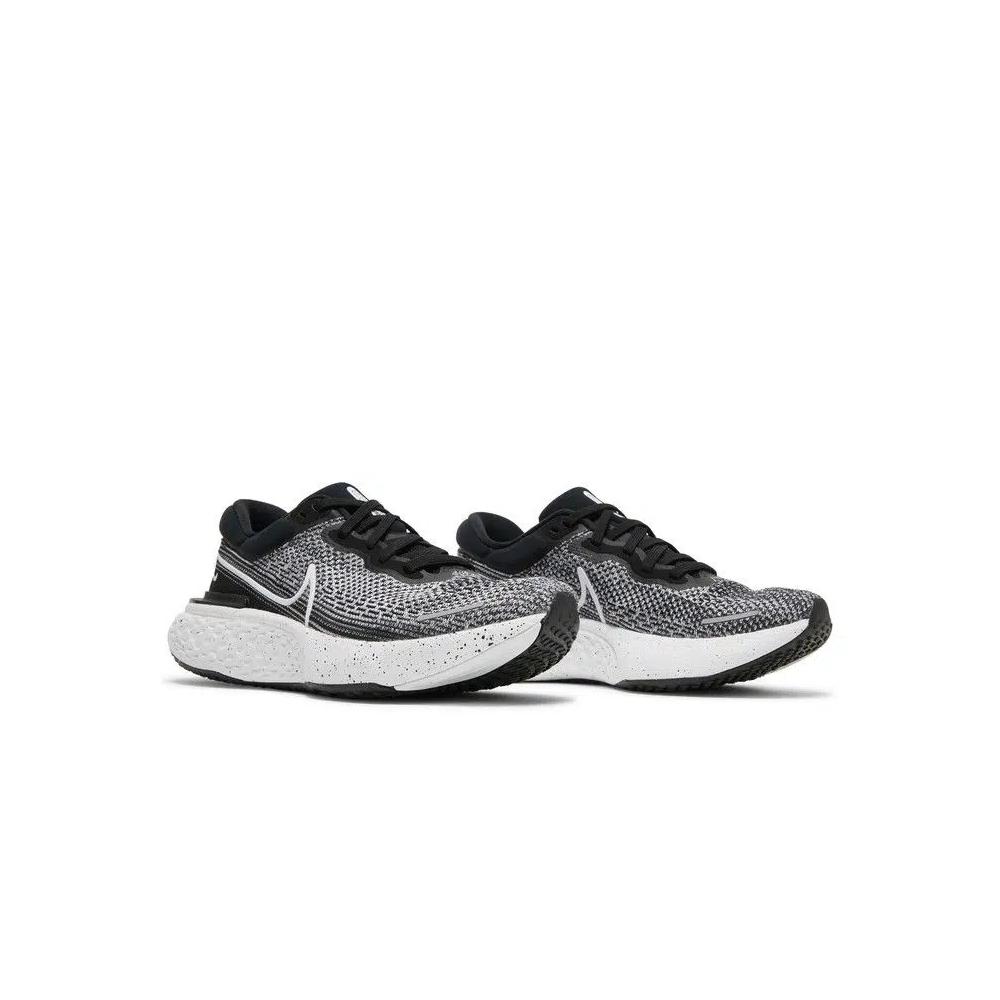 Кроссовки Nike ZoomX Invincible Run Flyknit 'Black White' 8
